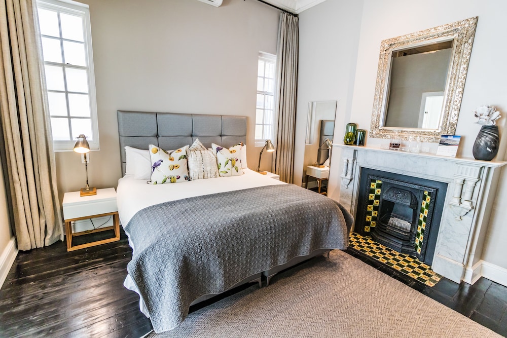 Heritage, Deluxe, King Bed