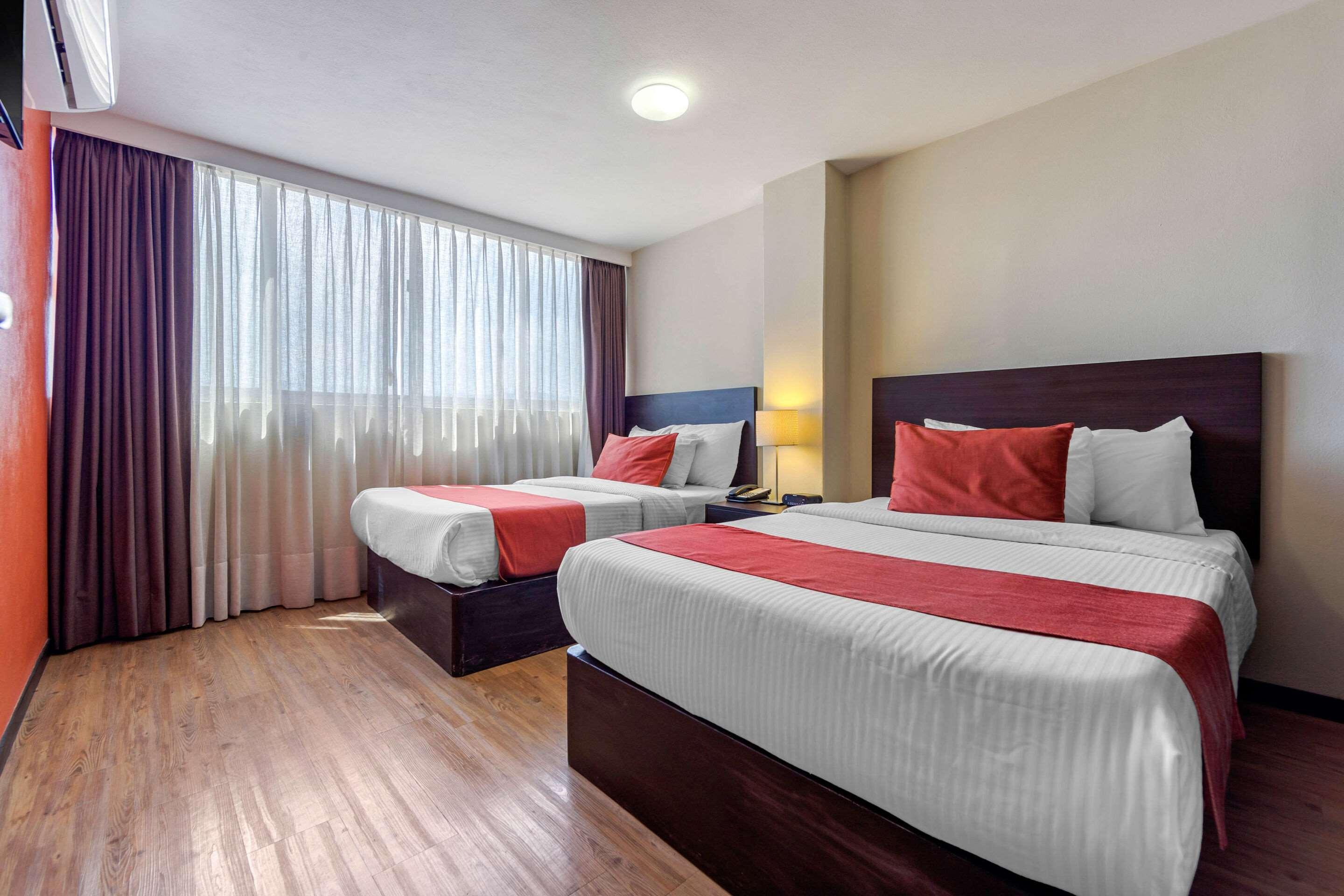 ROOM, 2 DOUBLE BEDS