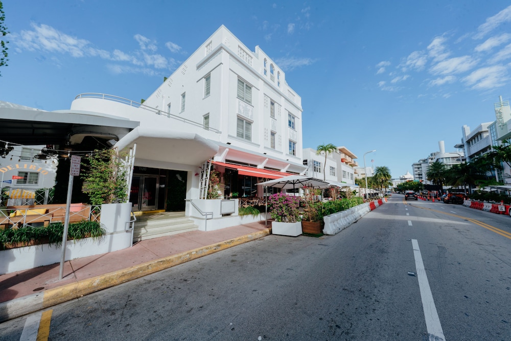 Viajero Miami - Adults Only 67/73
