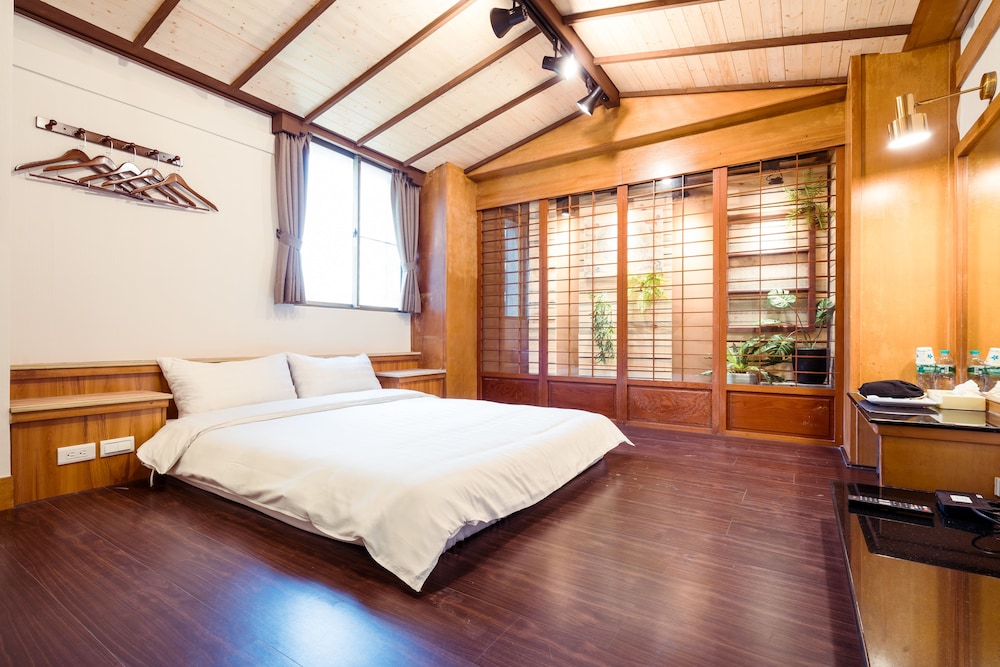Tainan Inn 18/75
