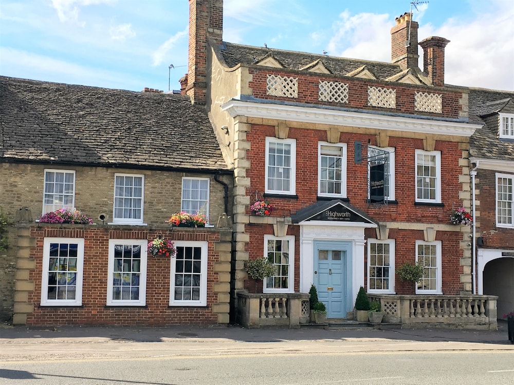 The Highworth Hotel 42/48