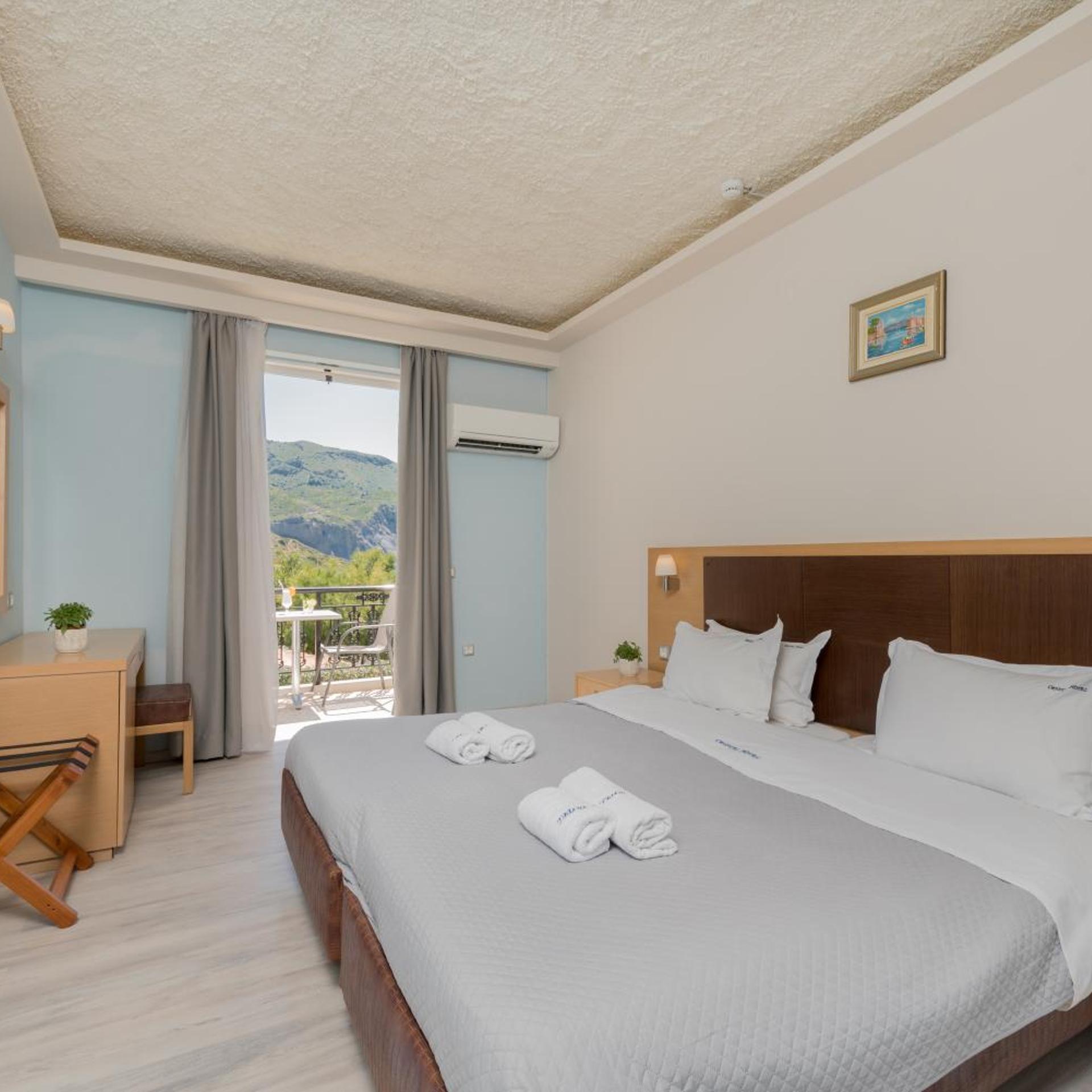 غرفة قياسية بسرير مزدوج أو سريرين منفصلين، Crystal Beach Hotel 2/4