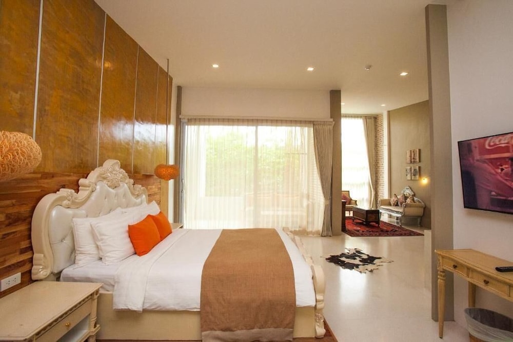 Summer Luxury Beach Resort and Spa 24/71