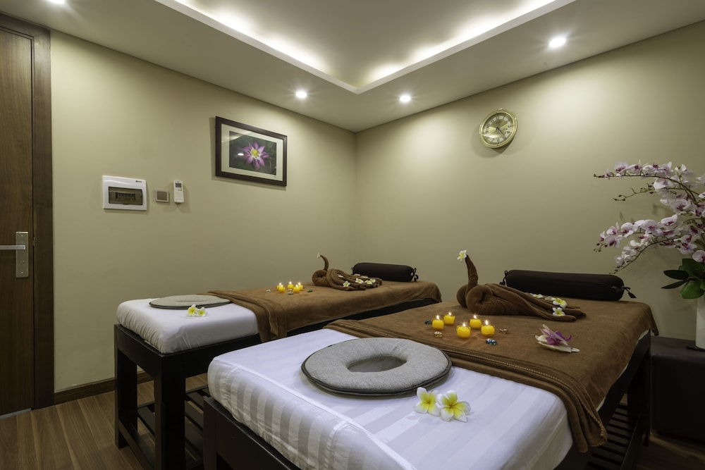 Pavilion Hotel Da Nang 40/77
