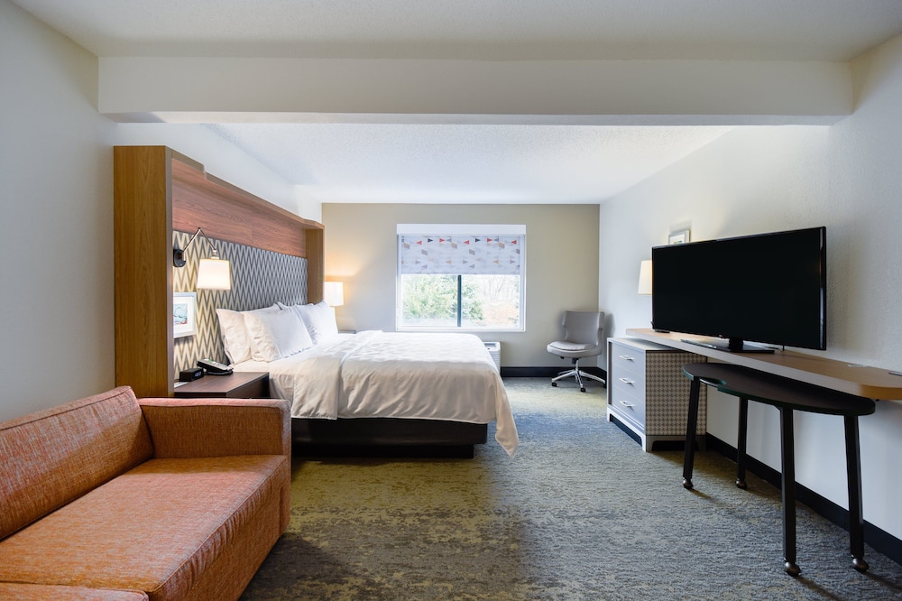 Holiday Inn Allentown-Bethlehem 17/37