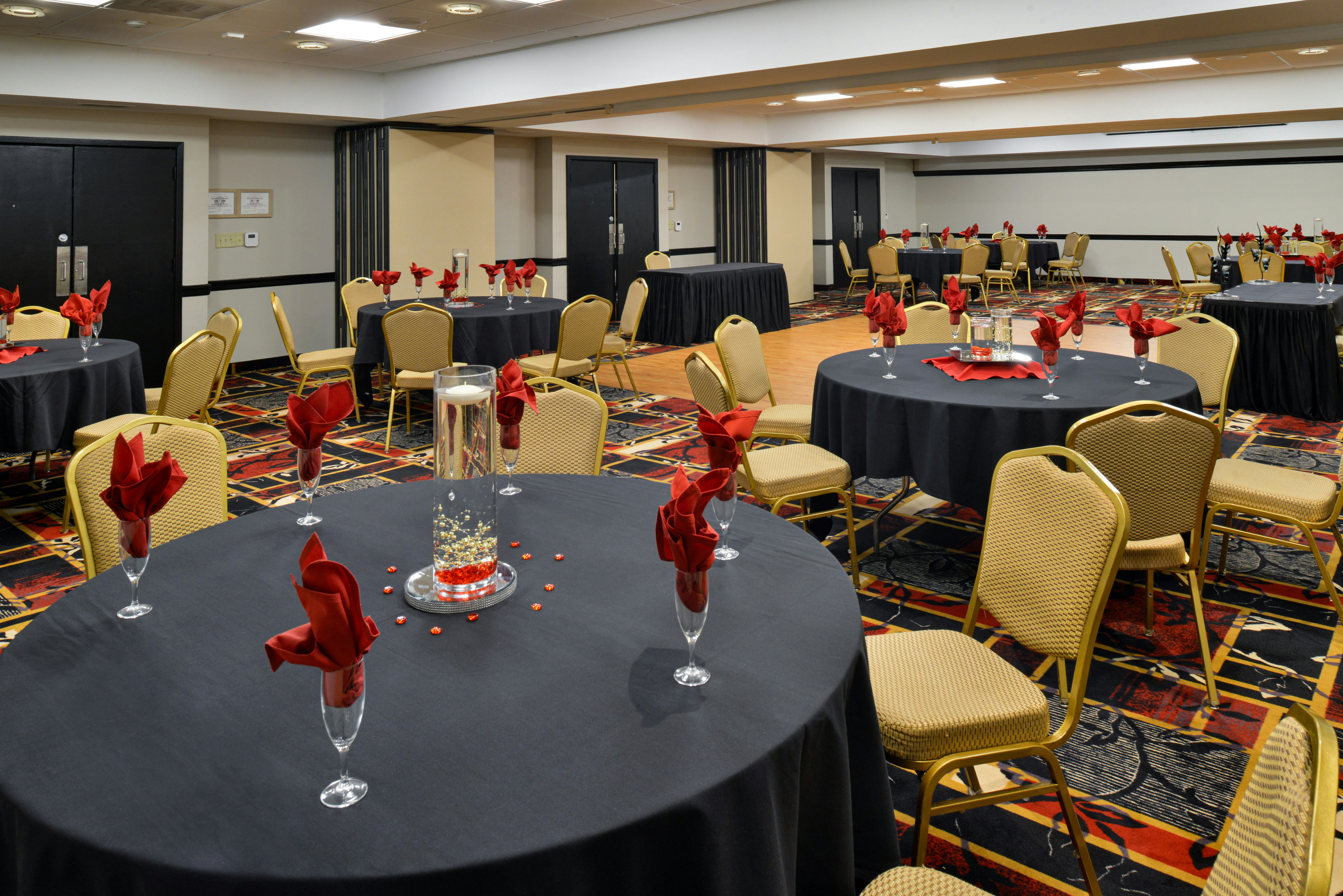 Hawthorne Inn and Conference Center 51/64