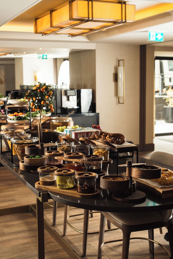 DoubleTree by Hilton Istanbul Macka 44/61