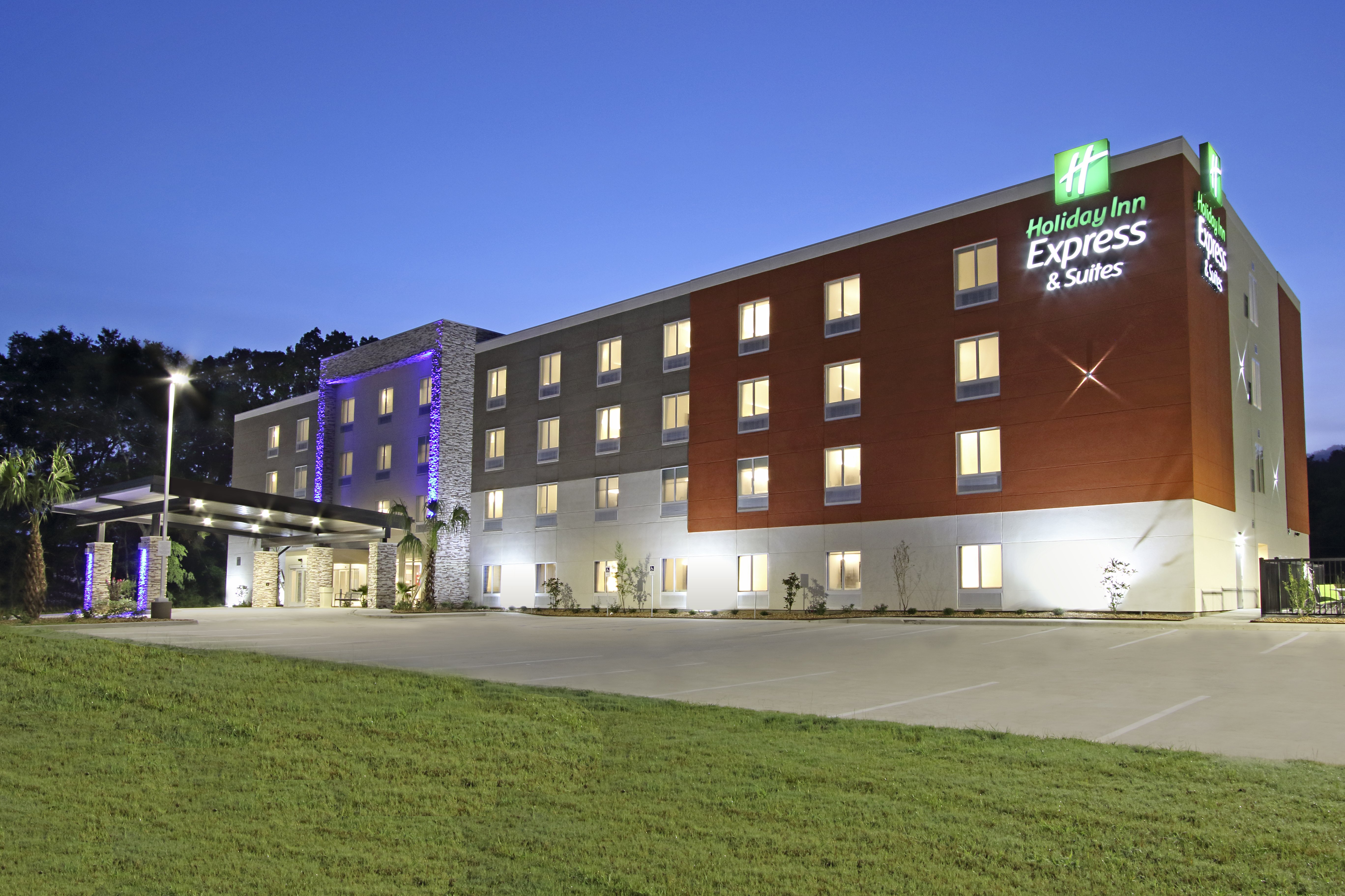 Holiday Inn Express Suites Columbus North 4/54