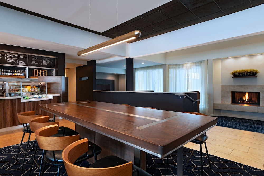 Lobby at Courtyard by Marriott Dallas Richardson at Spring Valley, RICHARDSON - TX