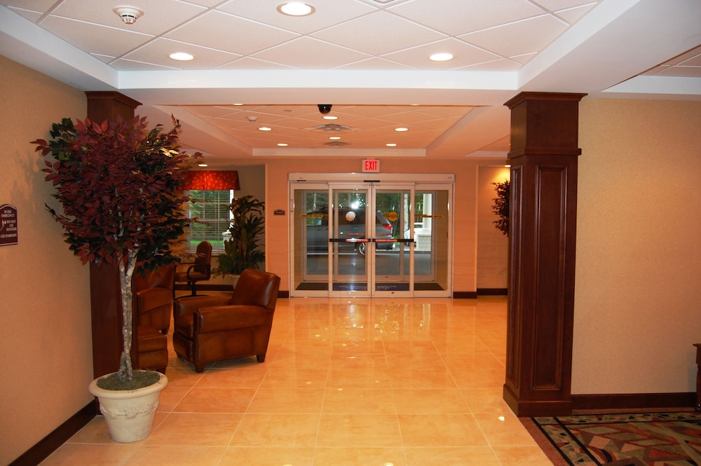 Comfort Inn and Suites Scarborough - Portland 42/55