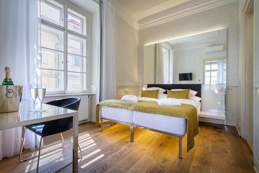 Hotel Golden Star 27/69