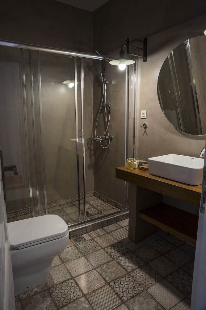 Elia Daliani Suites 42/43