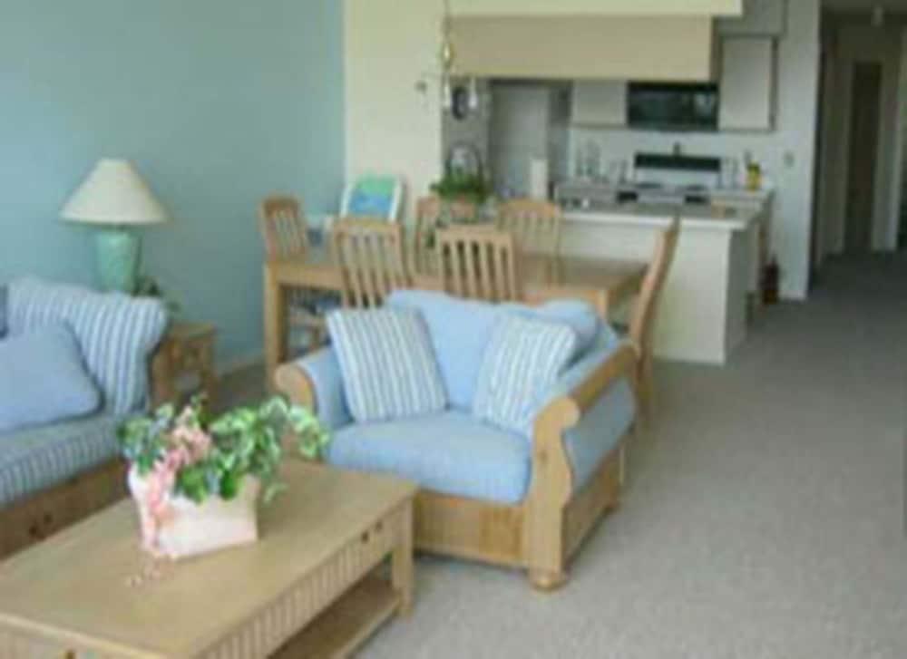 Royal Palm Villa 6/10