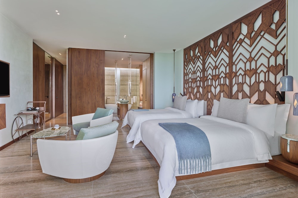 Deluxe, 2 Queen Beds, Ocean View, Terrace