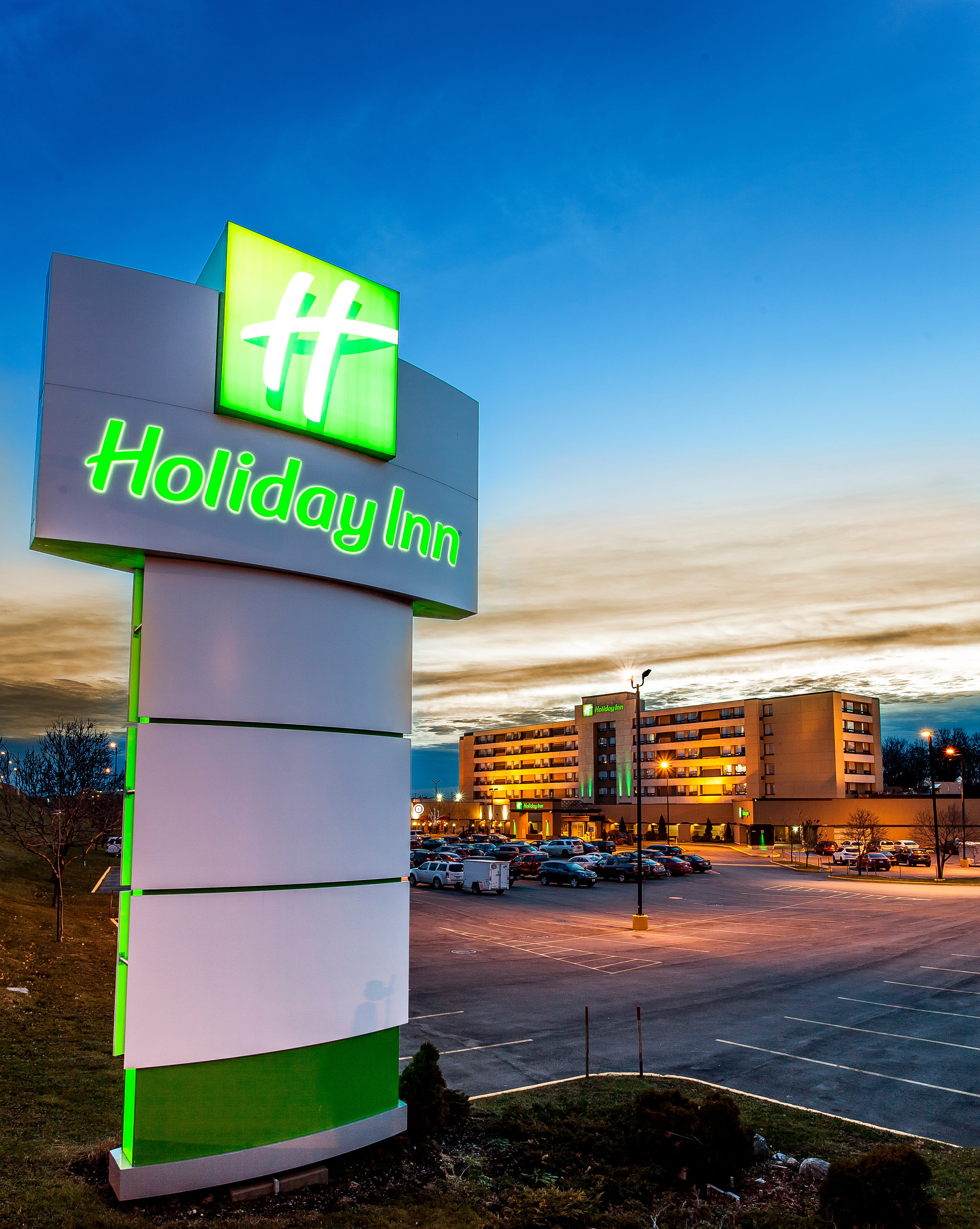 Holiday Inn Laval Montreal 4/80