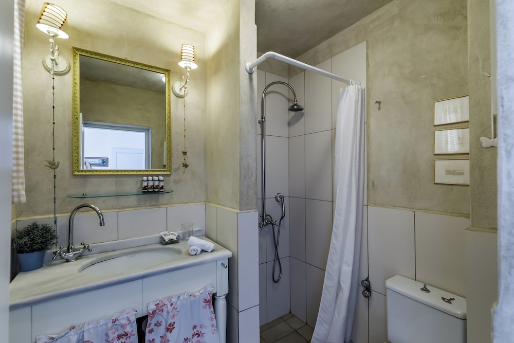 Skopelos Village Hotel Apartments 74/75
