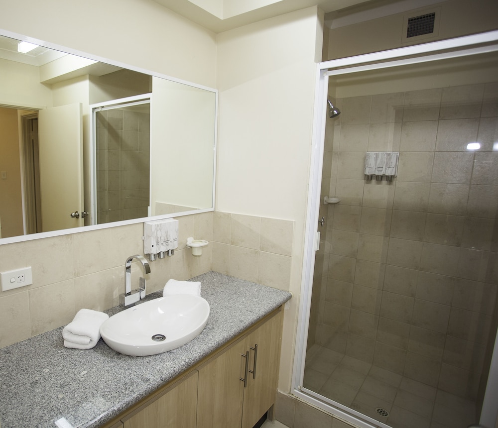 2 BEDROOMS, APARTMENT