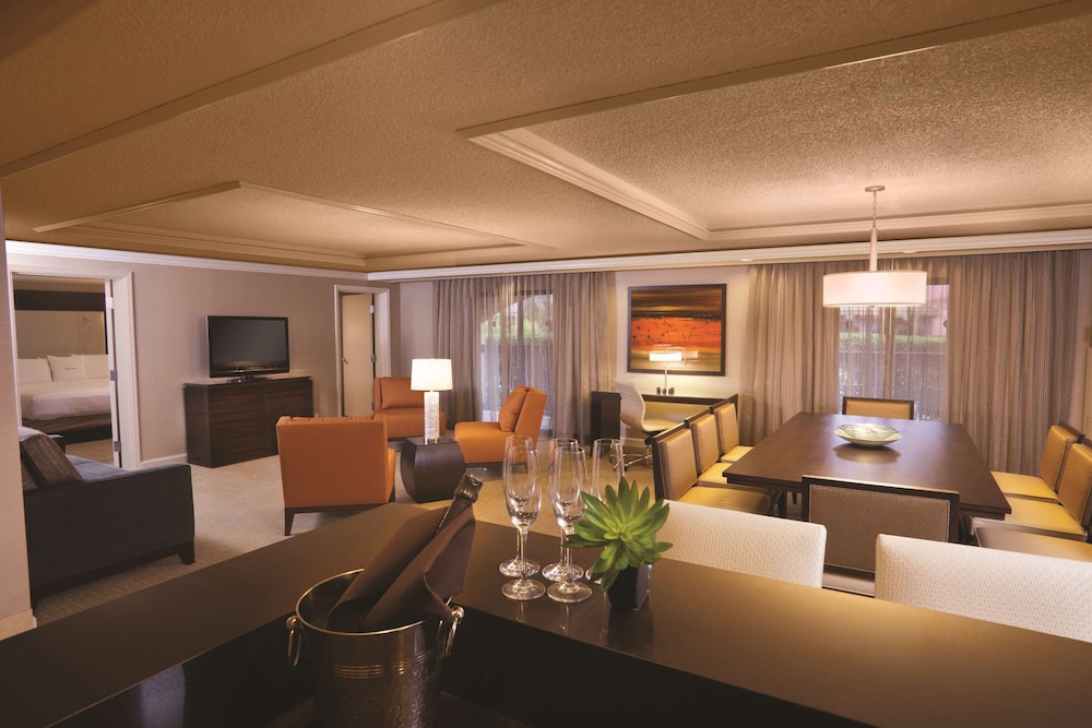 Doubletree By Hilton Sonoma Wine Country 32/63