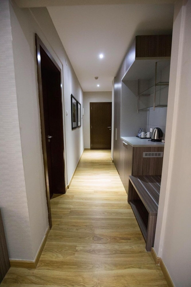 HOTEL MAPUTO 50/54