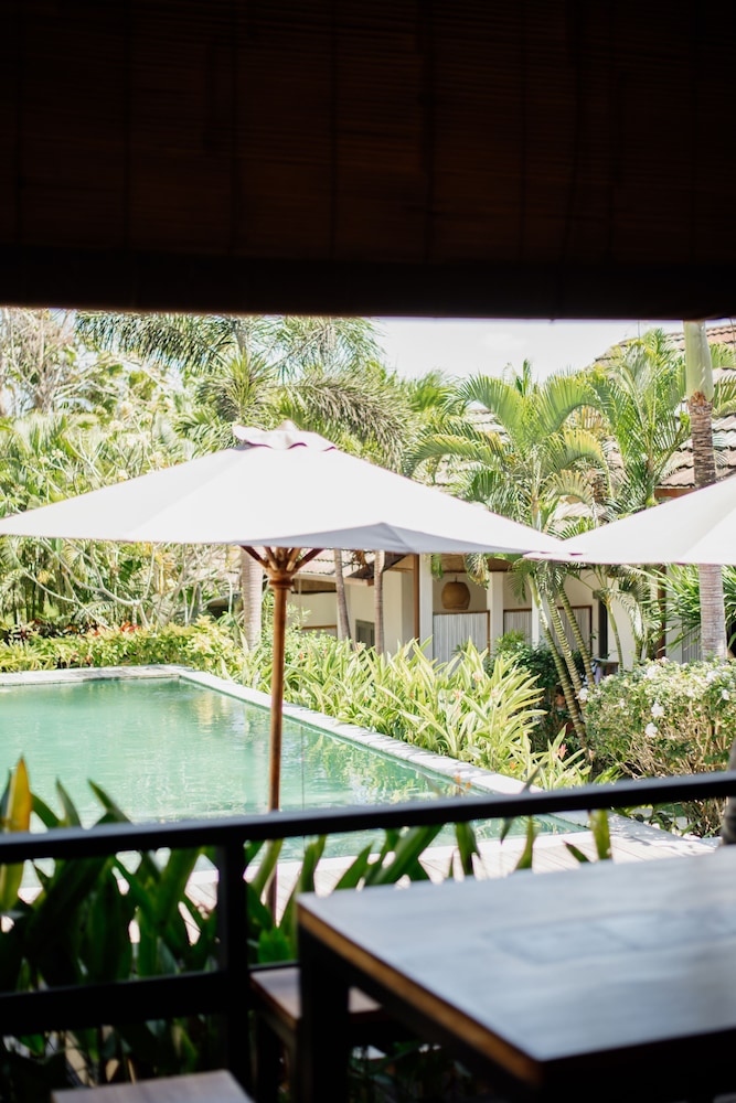 Casa Asia 24/31