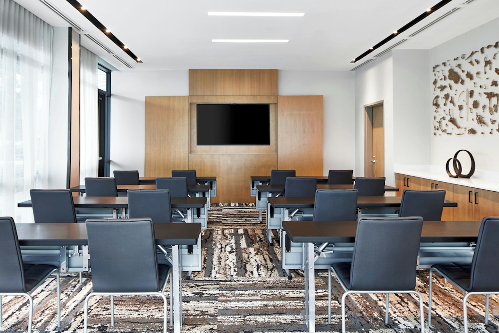AC Hotel by Marriott Austin Hill Country 51/57
