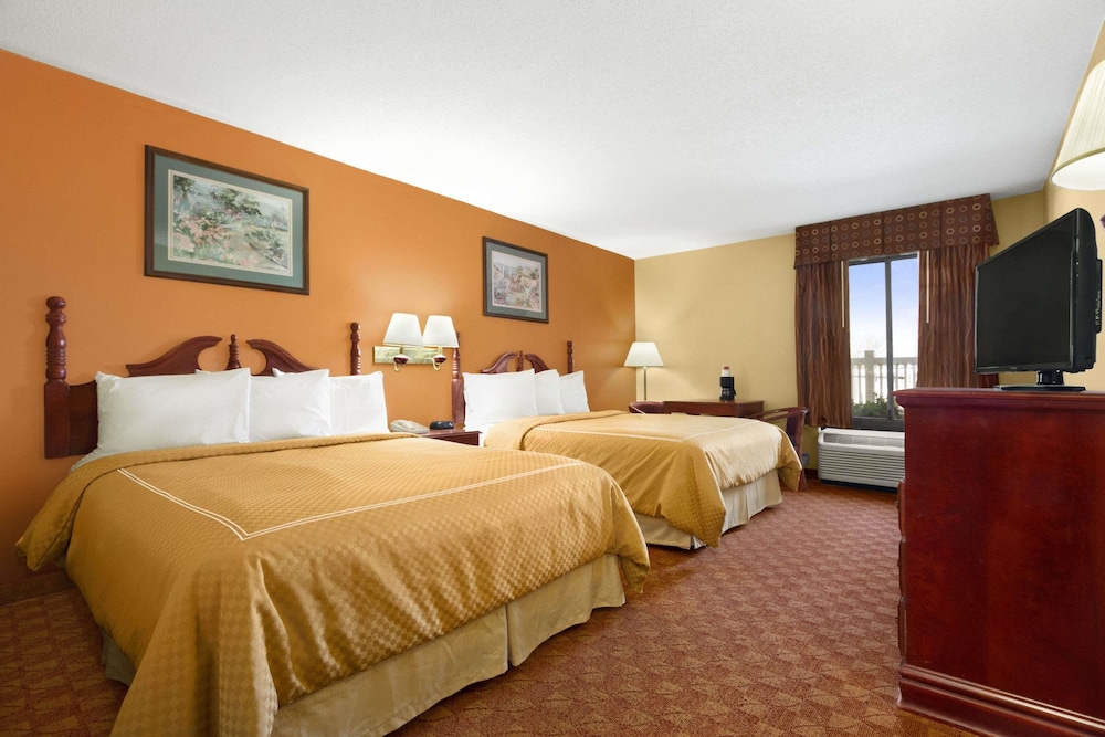 Ramada Limited Columbia 7/18