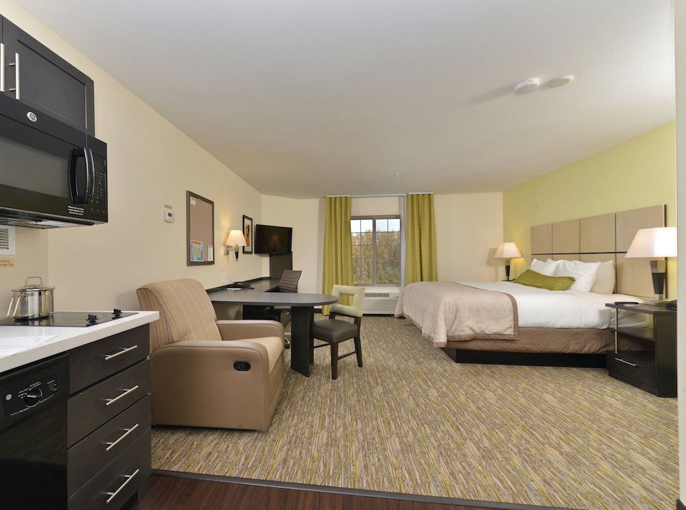 Candlewood Suites Eugene Springfield 11/48