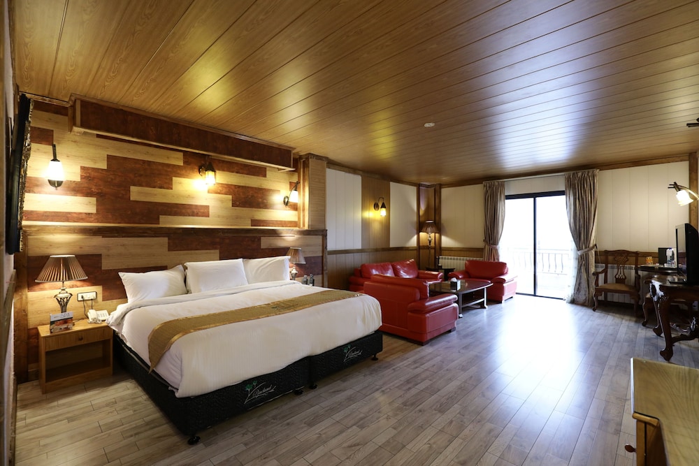 Pineland Hotel & Health Resort 16/59