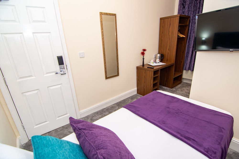 The Park Hotel Preston 32/65