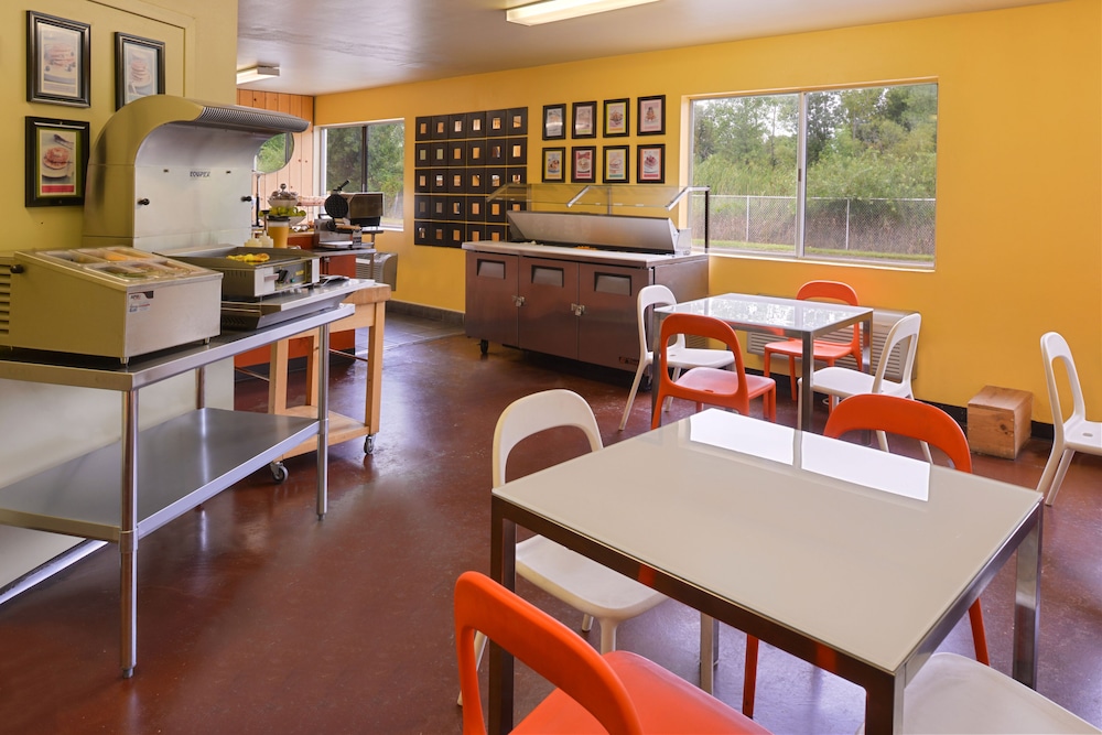 Valued Stay Madison 35/42