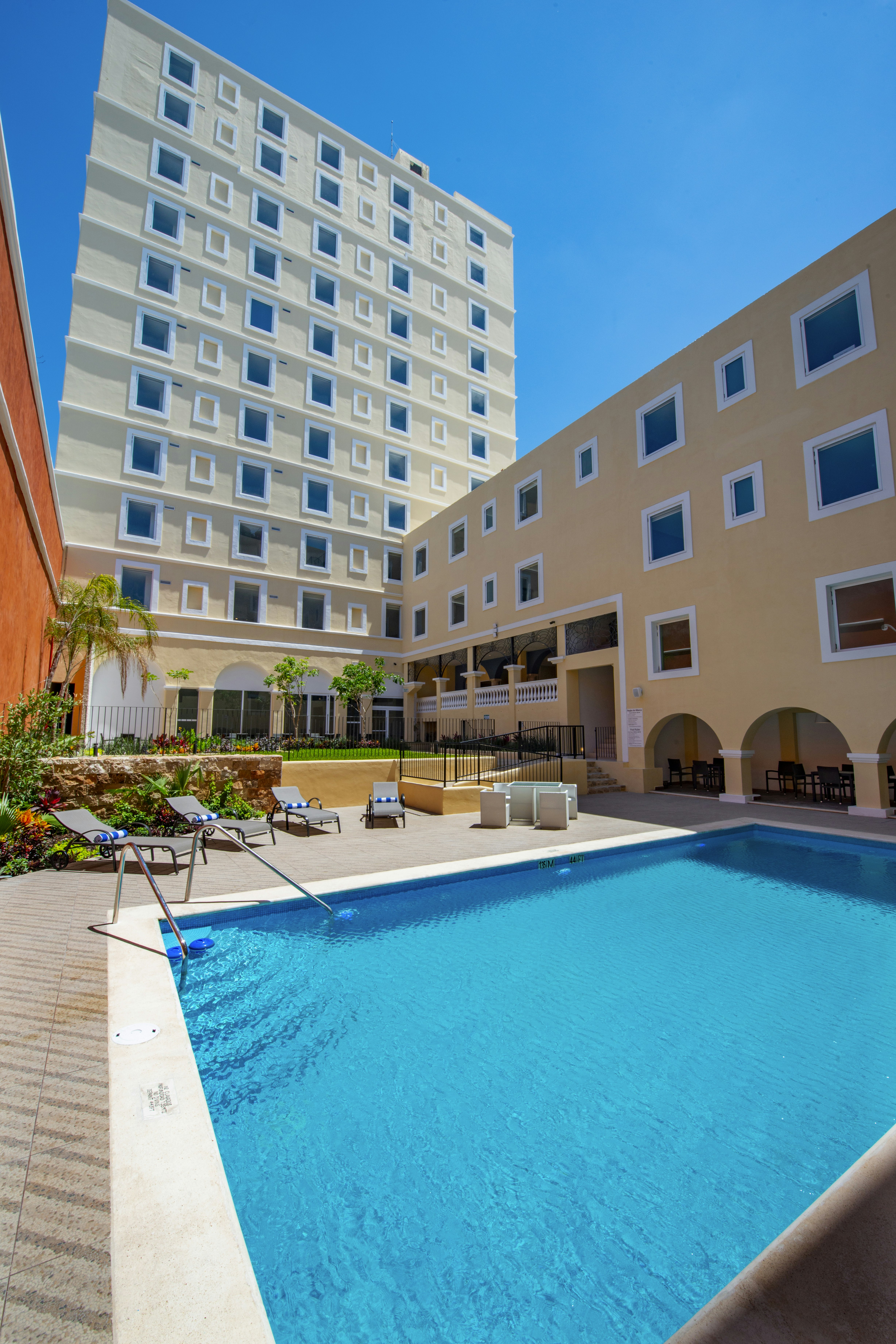 Holiday Inn Express Merida Centro 42/44