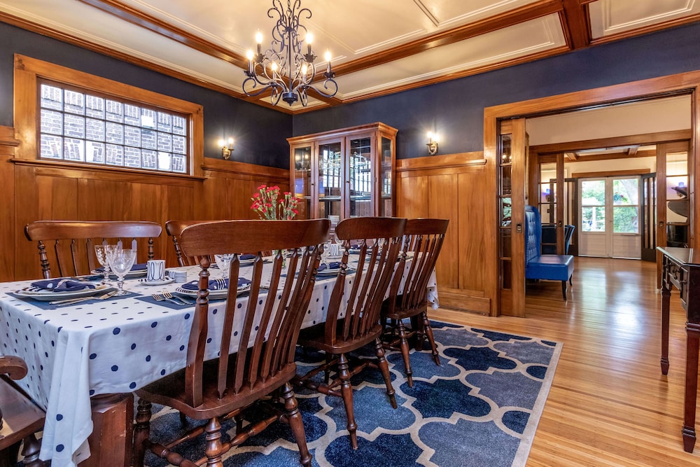 The Butler House Bed and Breakfast 47/50