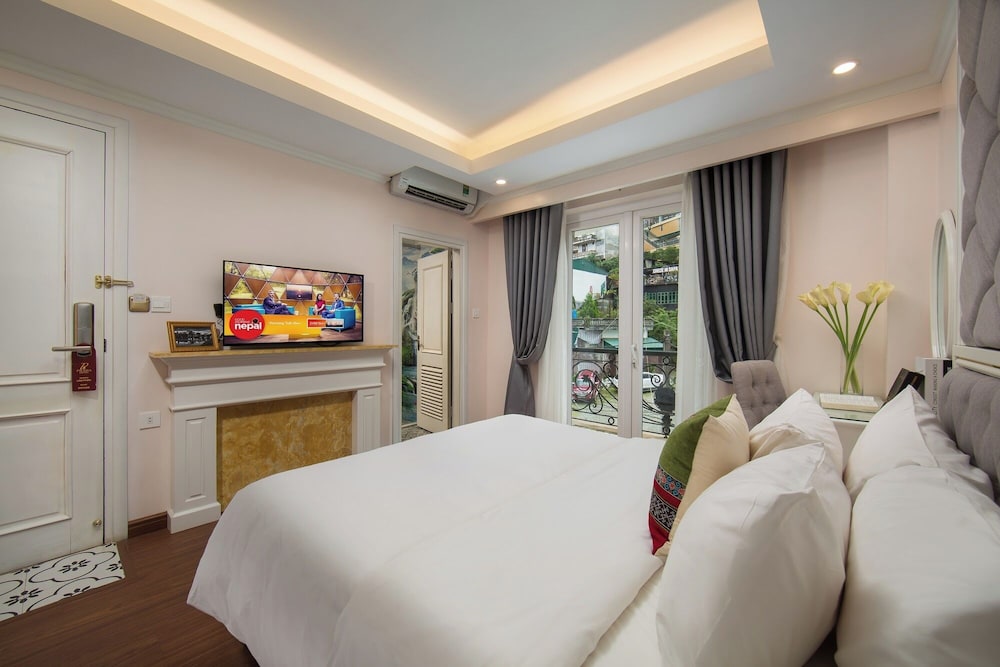 SUPERIOR, DOUBLE BED
