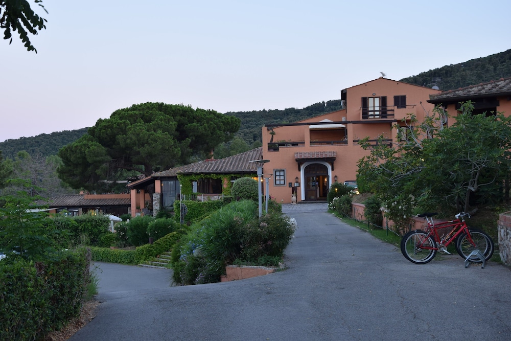 Resort Le Picchiaie 43/49