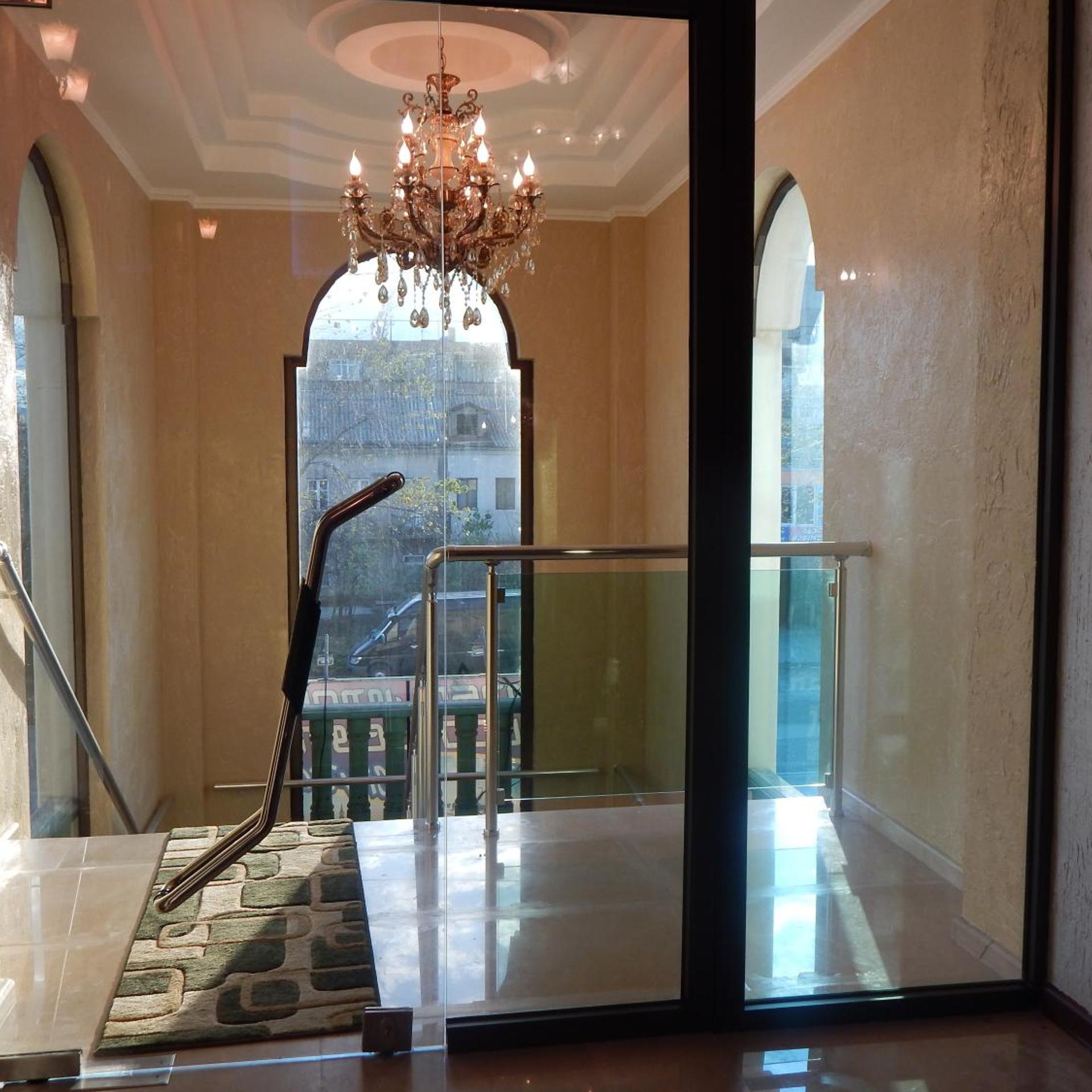 Lux Palace Hotel 24/50