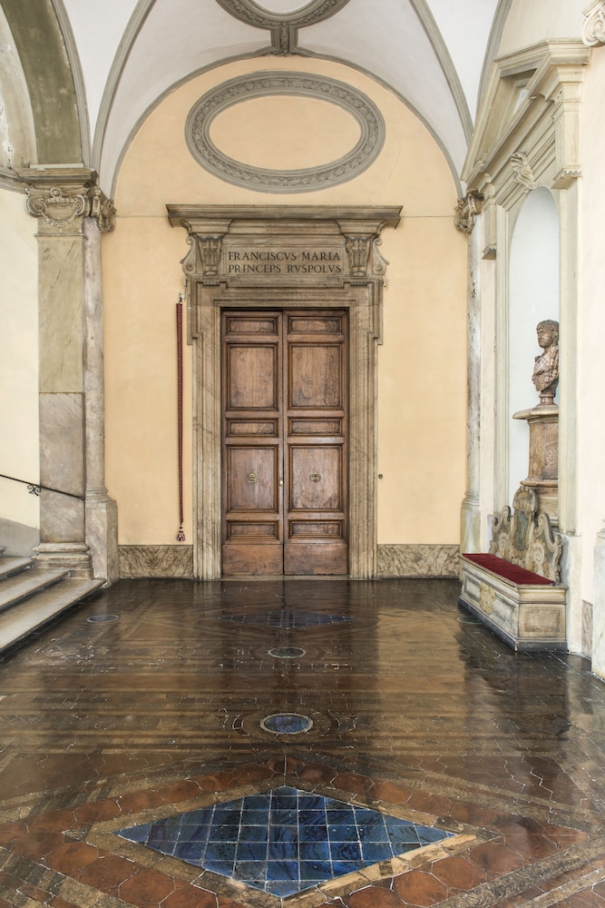 RESIDENZA RUSPOLI BONAPARTE 8/50