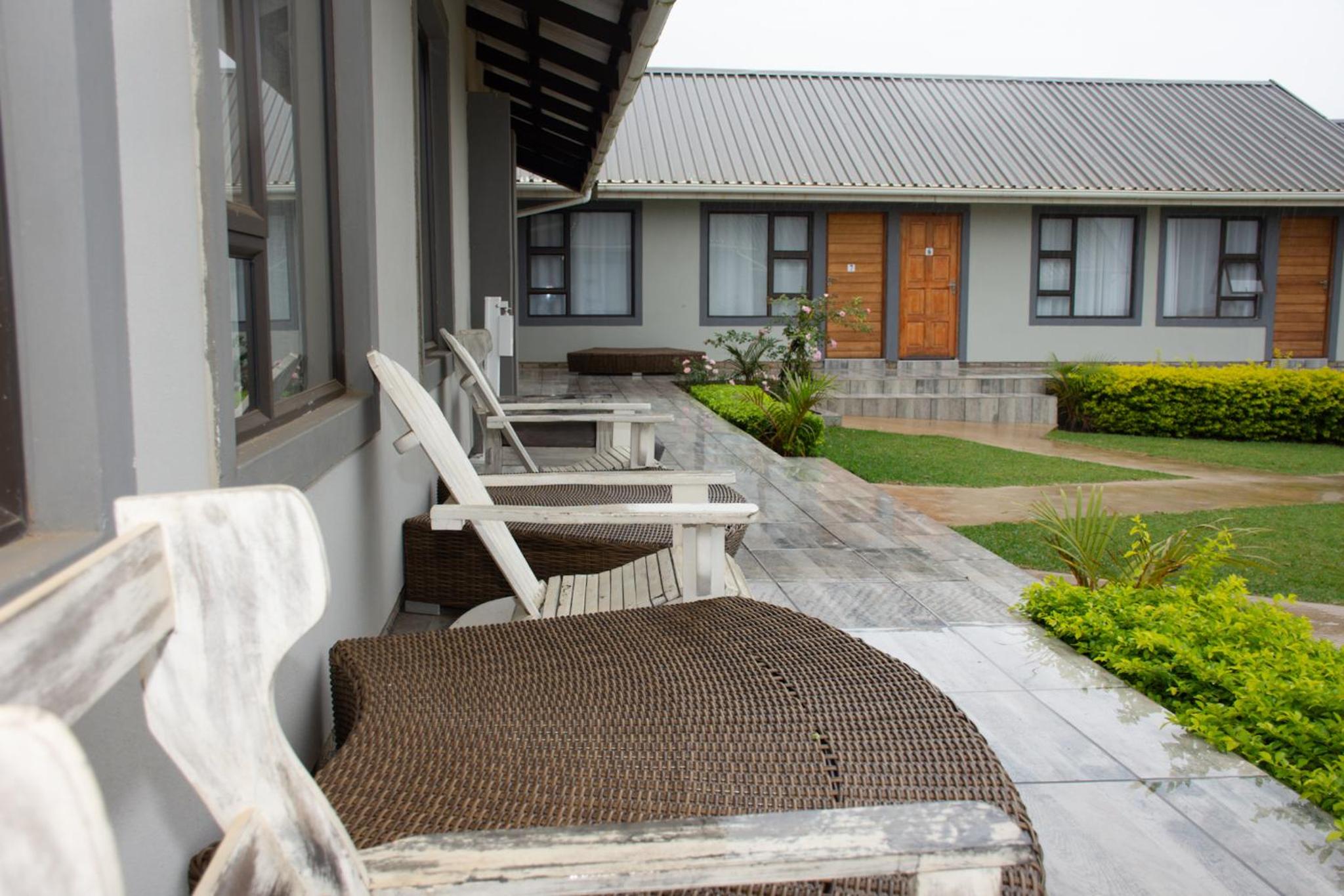 Vikamana Guest House 15/17