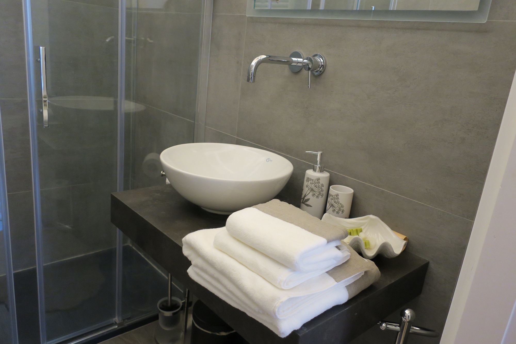 Apartment, House, Queen Bed, 2 Sofa, Kitchenette، Verona Journeys 8/10