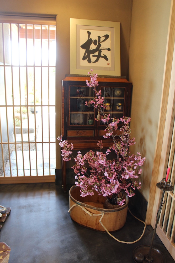 Hatago Sakura 36/44
