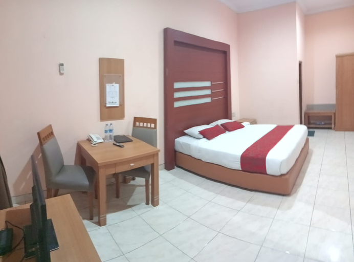 Superior, Double Bed, OYO 918 Hotel Senen Indah Syariah 3/4