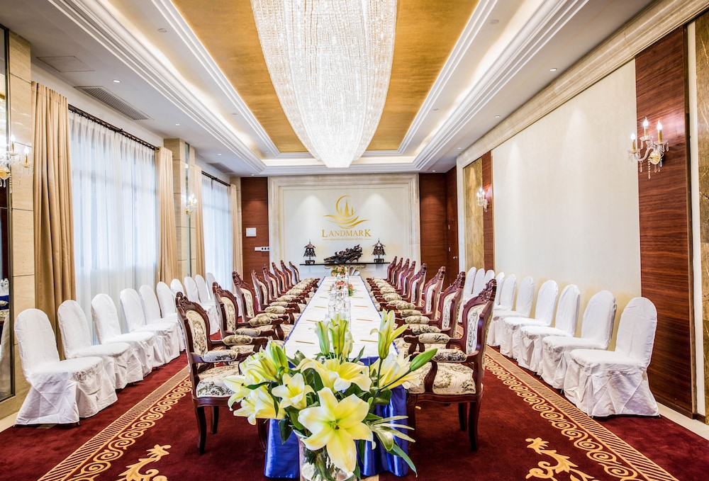Landmark Mekong Riverside Hotel 29/44
