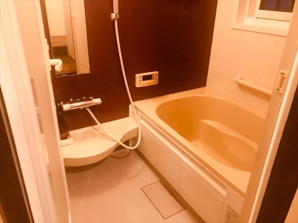 JAPANESE, DELUXE, SHARED BATHROOM