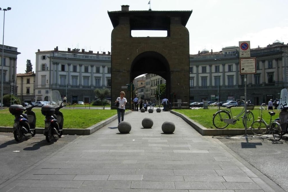 D Azeglio 28/38