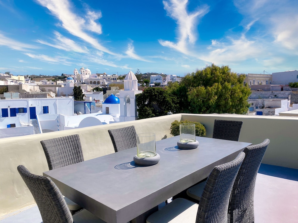 Santorini Heritage Villas &amp; Mansions 29/50