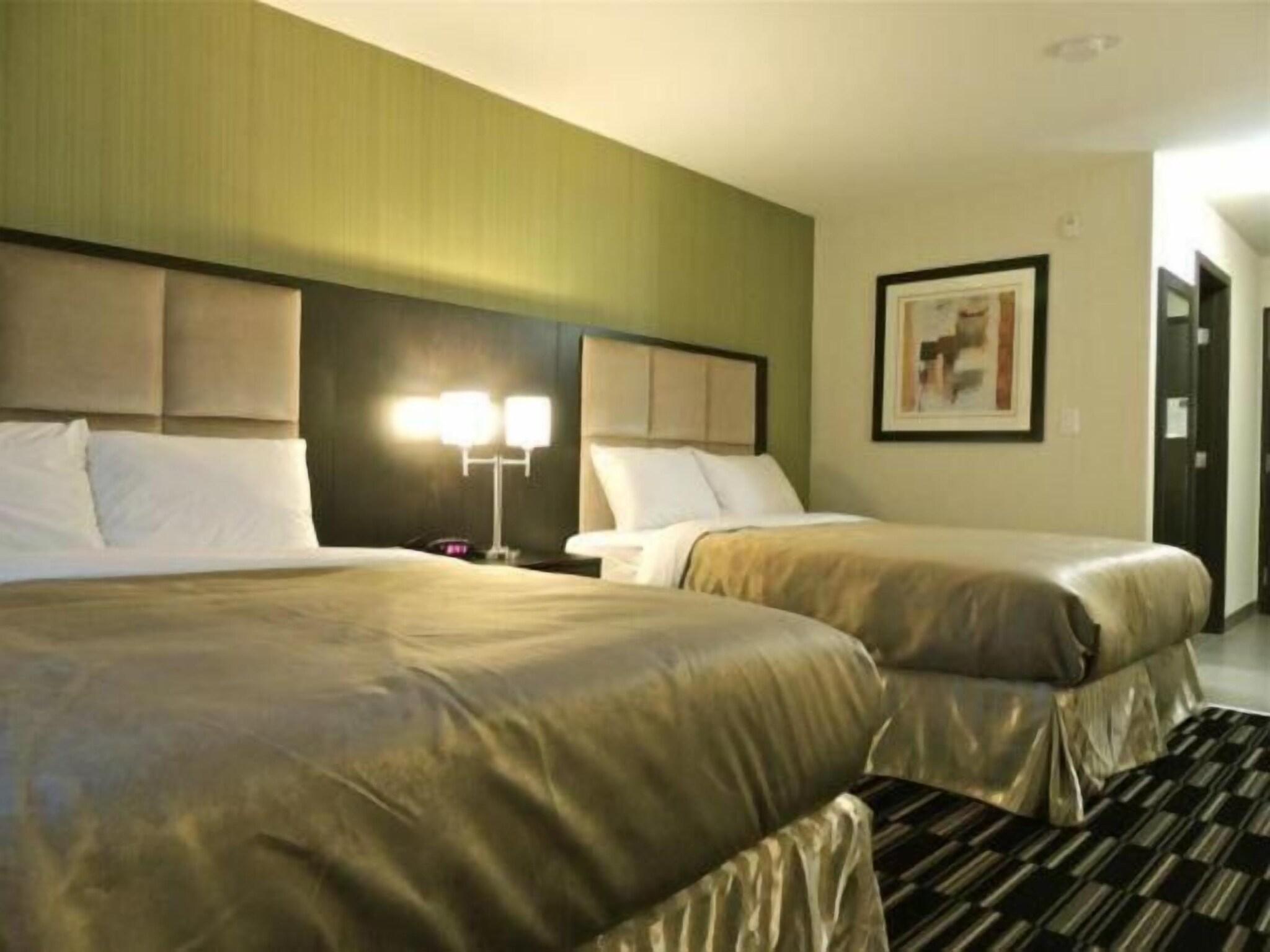 Western Star Inn and Suites Carlyle 4/30