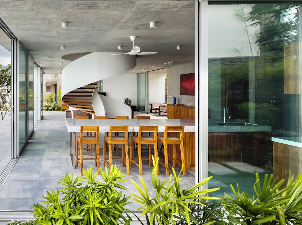 Venity Villa 7/50