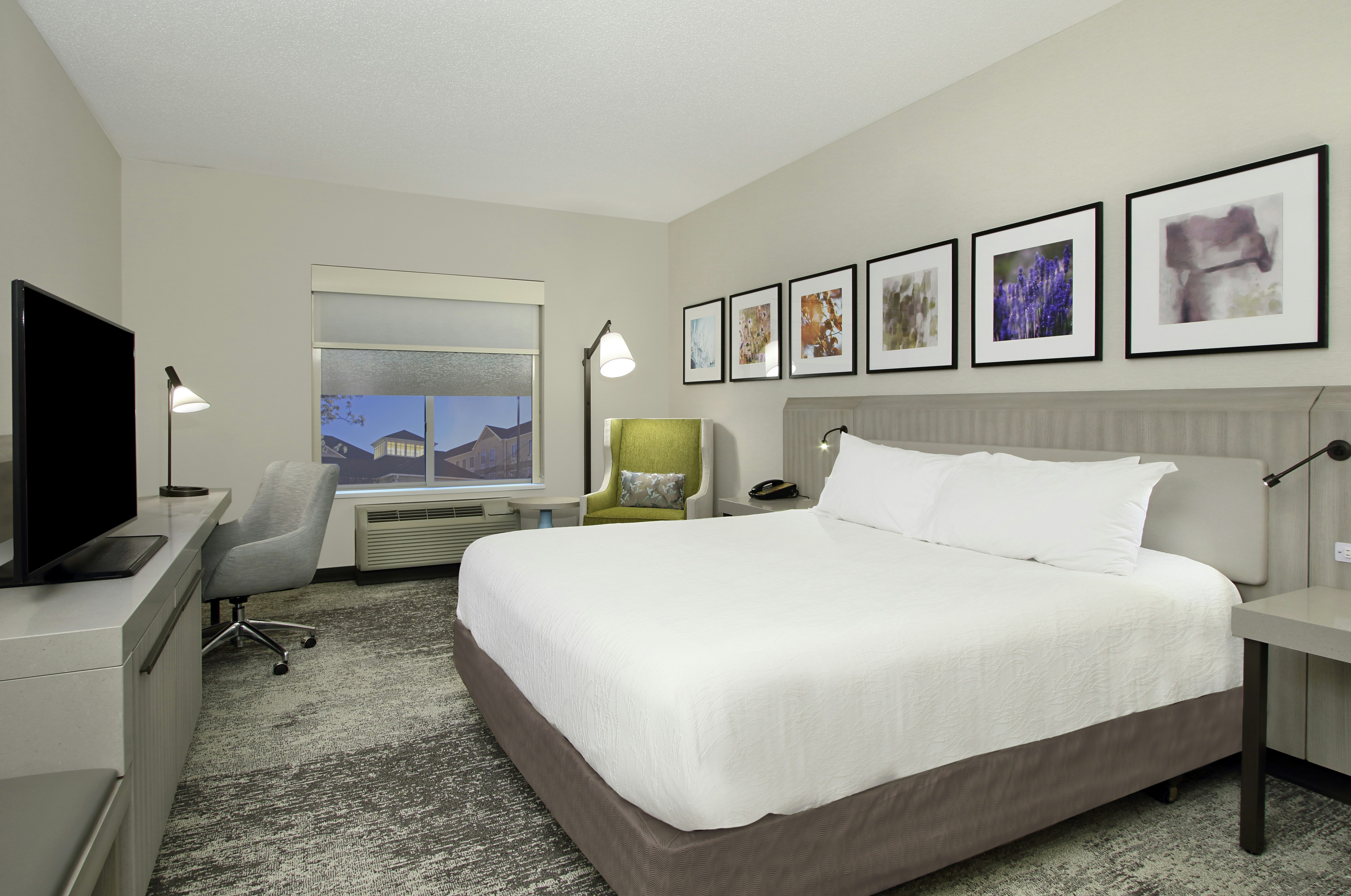 ROOM, KING BED
