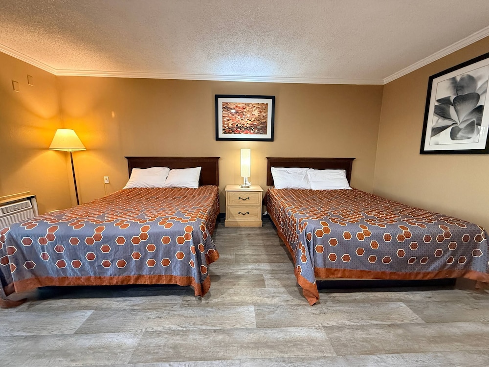 Heritage Inn 21/57