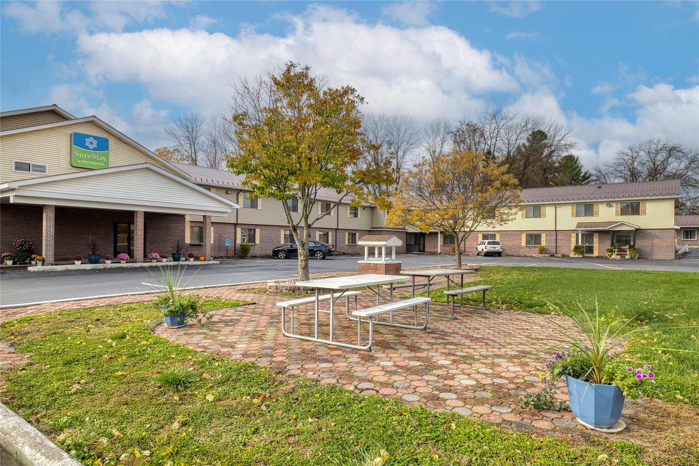 SureStay by Best Western Massena 24/28