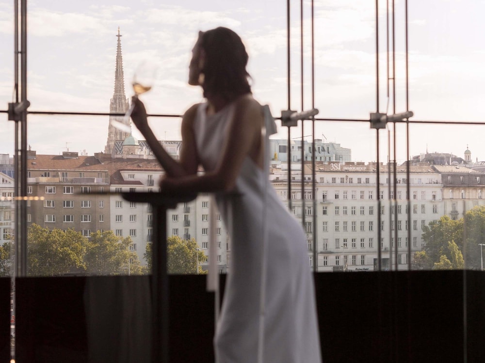 SO Vienna Hotel 98/100